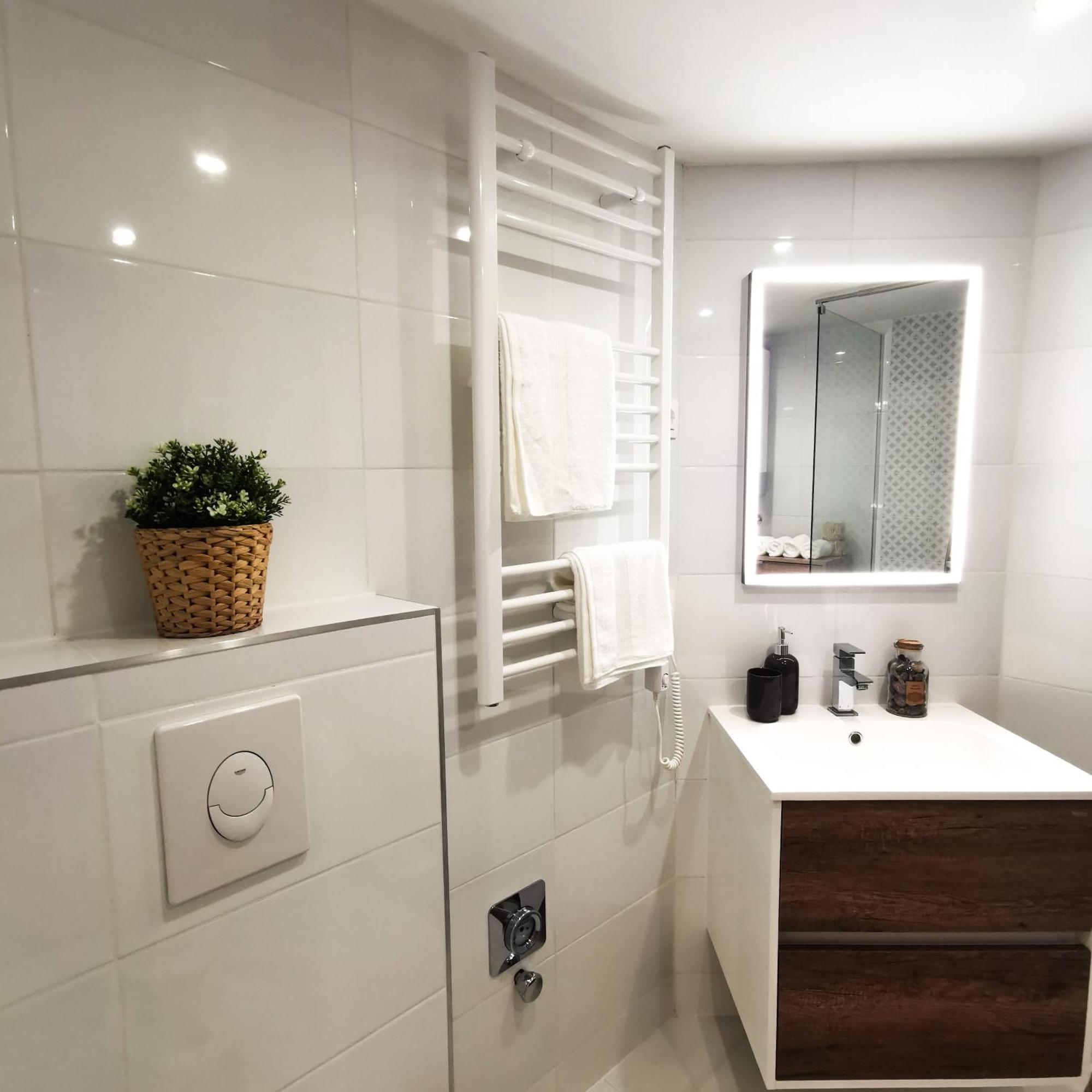 Szep Large Apartment